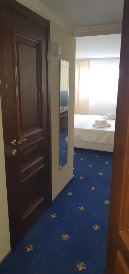 Evropa Hotel Гагра Екстериор снимка