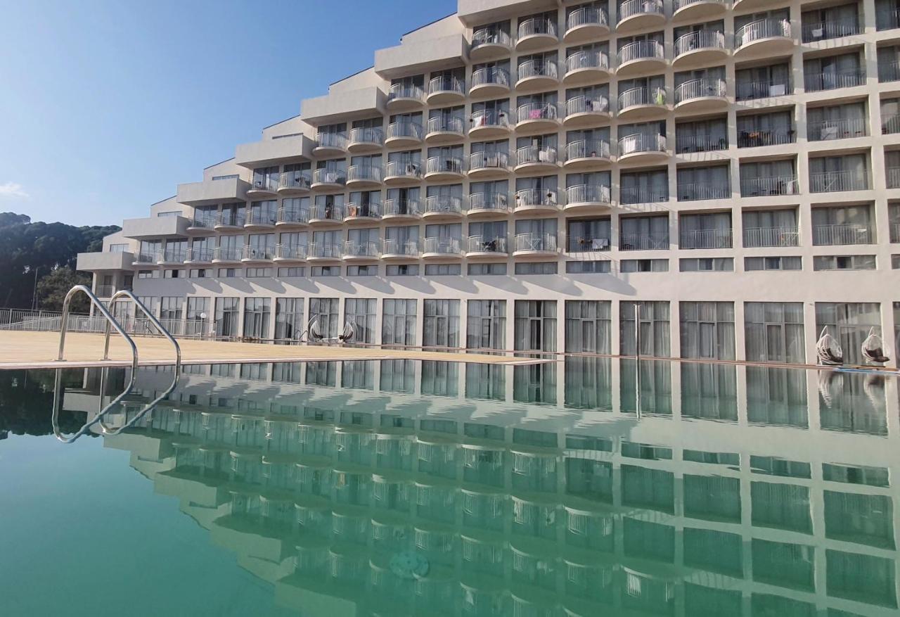 Evropa Hotel Гагра Екстериор снимка