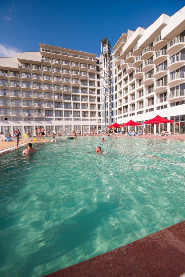 Evropa Hotel Гагра Екстериор снимка